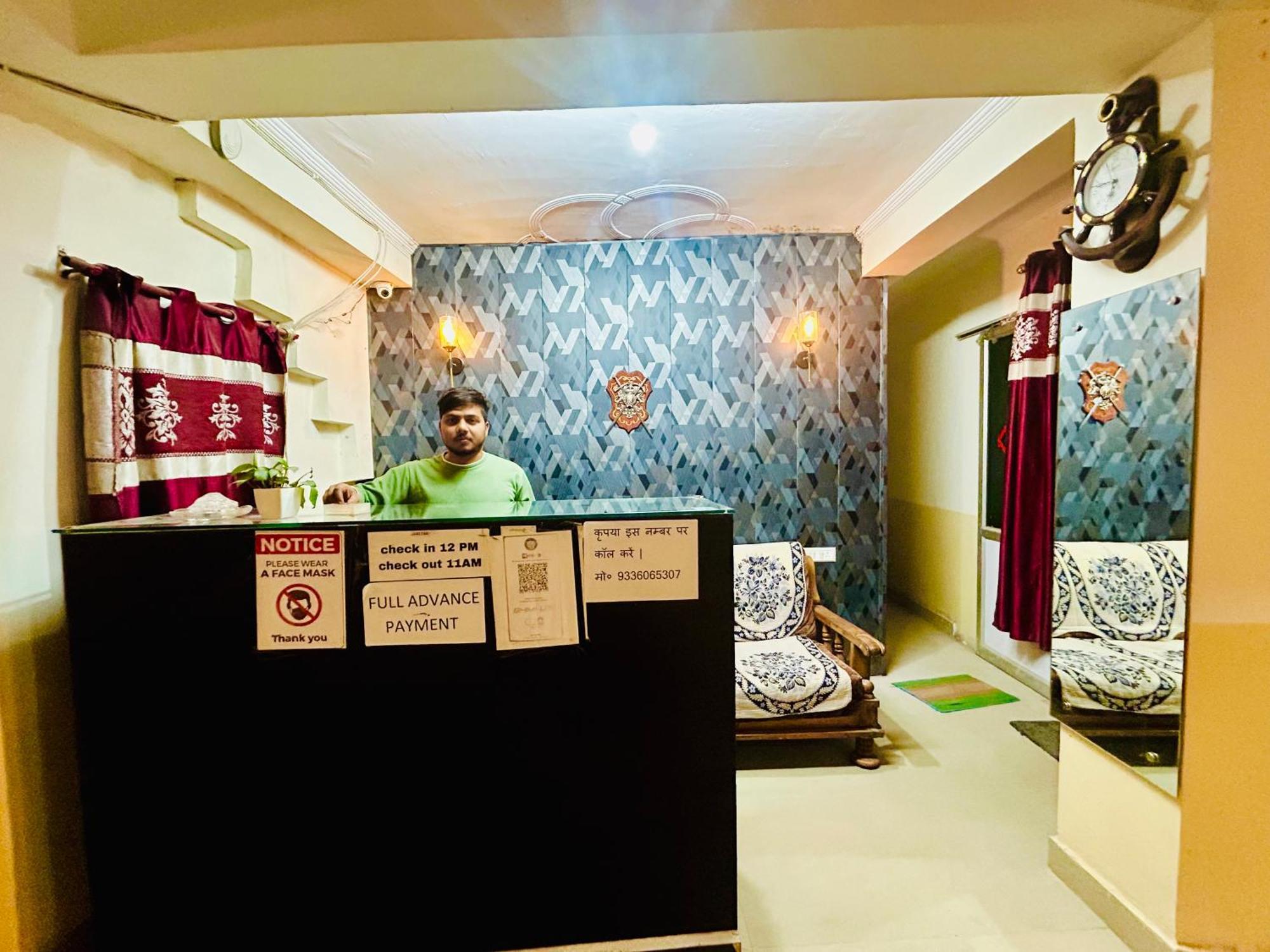 Sainik Guest House 500Mtr From Medanta Hospital Lucknow Extérieur photo