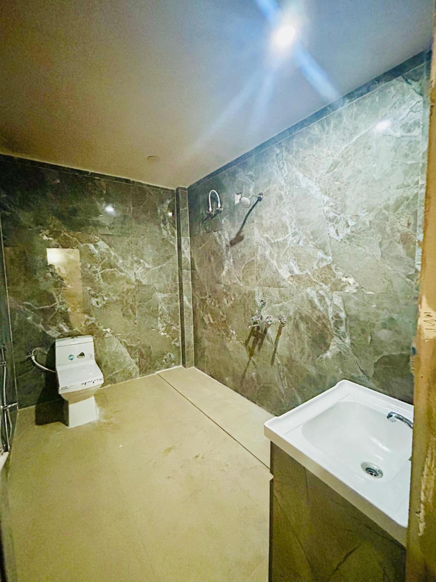Sainik Guest House 500Mtr From Medanta Hospital Lucknow Extérieur photo