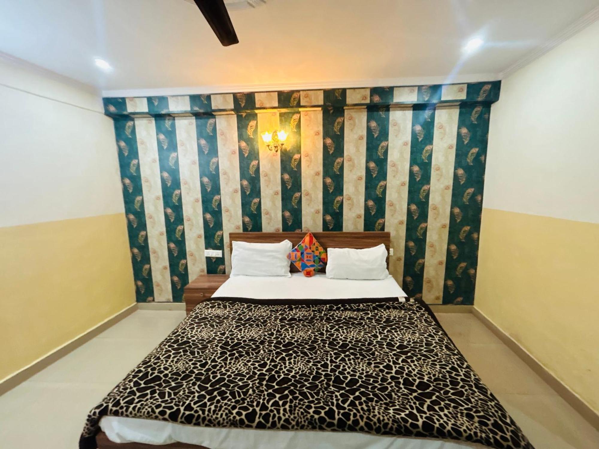 Sainik Guest House 500Mtr From Medanta Hospital Lucknow Extérieur photo